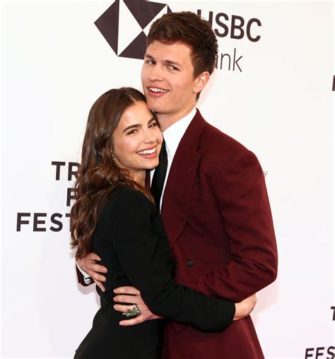 Ansel Elgort and Violetta Komyshan’s Relationship。